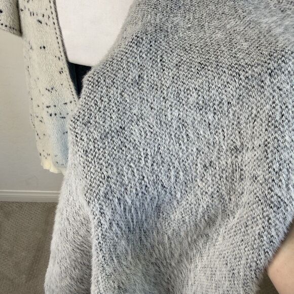 Nordstrom Roffe Faux Fur Snow Leopard Dot Ruana Cape Wrap Winter Layering Money - Picture 12 of 14